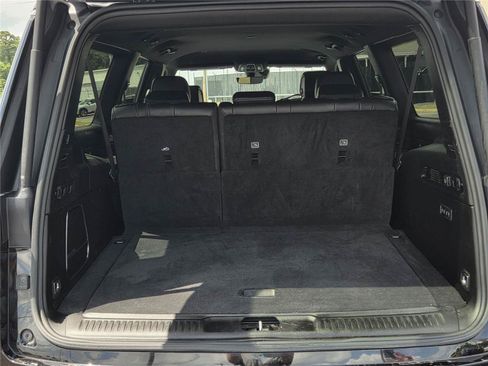 Used 2024 Jeep Wagoneer L Series III w/ Flexible Seating Group AWD/4WD image 31
