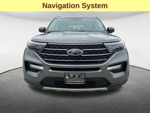 Certified 2022 Ford Explorer XLT w/ Equipment Group 202A image 5