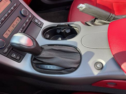 Used 2006 Chevrolet Corvette Convertible w/ Preferred Equipment Group RWD image 42