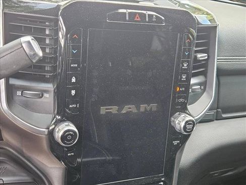 Used 2022 RAM 2500 Laramie w/ Night Edition AWD/4WD image 14