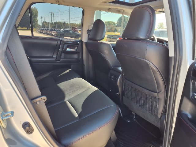 Used 2017 Toyota 4Runner TRD Off-Road Premium AWD/4WD image 20