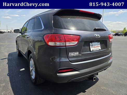 Used 2017 Kia Sorento AWD w/ LX Convenience Package image 39