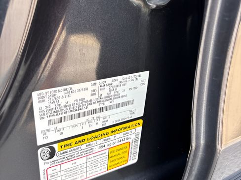 Used 2024 Ford Expedition XLT RWD image 45