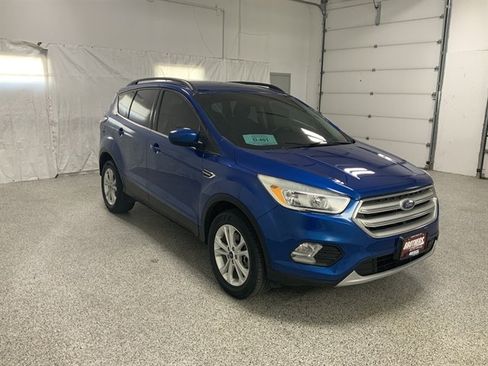 Used 2018 Ford Escape SE AWD/4WD image 4