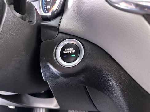 Used 2023 Chevrolet Equinox LT image 53