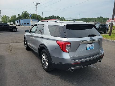 Used 2022 Ford Explorer Limited w/ Equipment Group 301A AWD/4WD image 4