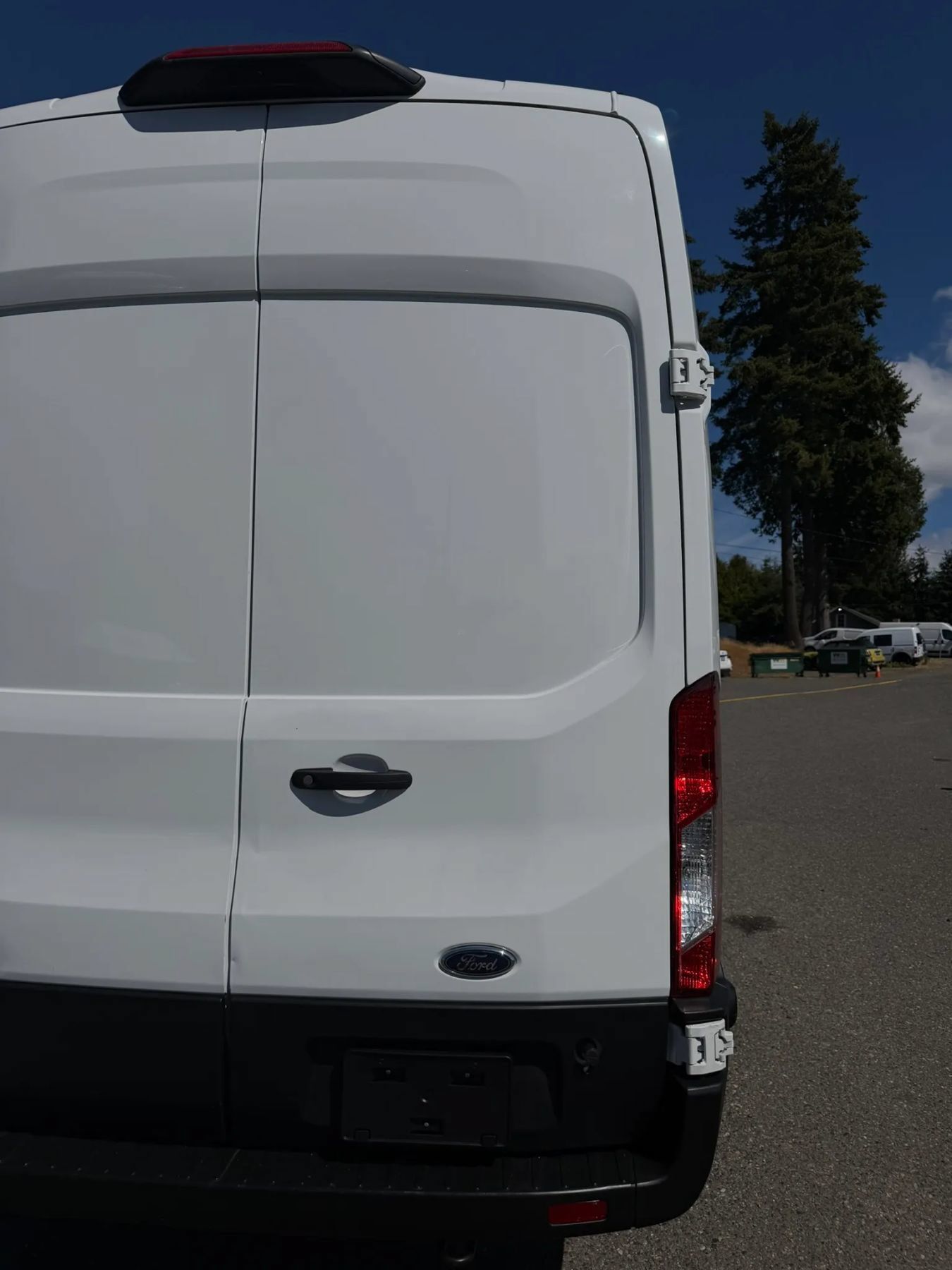 Used 2024 Ford Transit 250 148 High Roof Extended w/ Load Area Protection Package RWD image 14