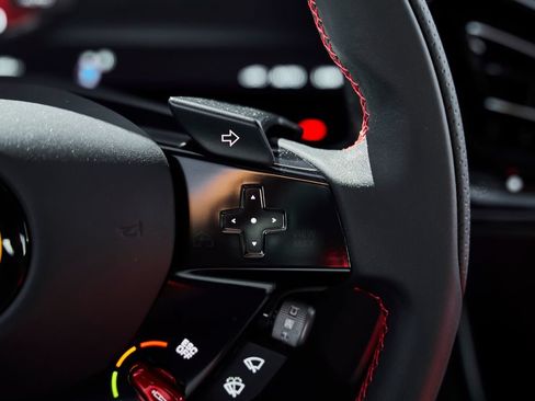 Used 2025 Ferrari 12Cilindri RWD image 49