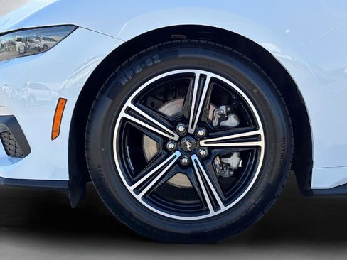 Used 2025 Ford Mustang Premium RWD image 16