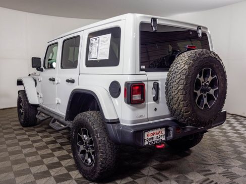 Used 2018 Jeep Wrangler Unlimited Rubicon w/ Cold Weather Group AWD/4WD image 17