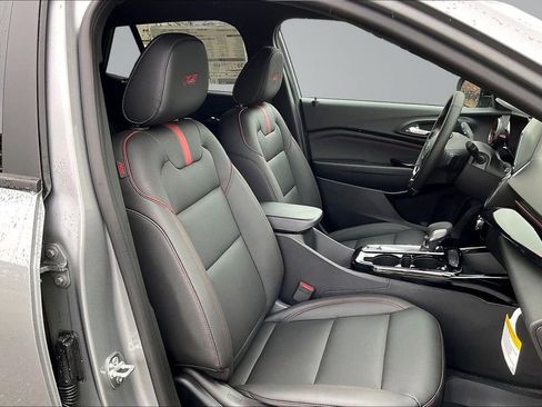 New 2026 Chevrolet Trax RS w/ Driver Confidence Package FWD image 11