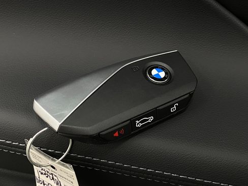 New 2026 BMW 550e xDrive w/ Executive Package AWD/4WD image 34