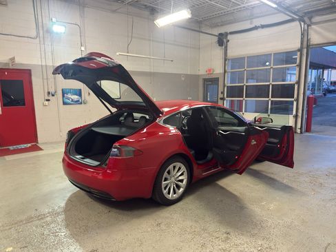 Used 2017 Tesla Model S P100D AWD/4WD image 14