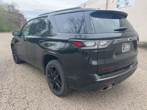 Used 2020 Chevrolet Traverse Premier w/ Redline Edition AWD/4WD image 5