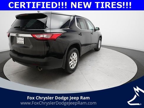 Used 2021 Chevrolet Traverse LS image 35