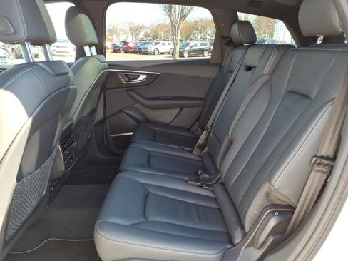 Used 2025 Audi Q7 3.0T Premium Plus AWD/4WD image 20