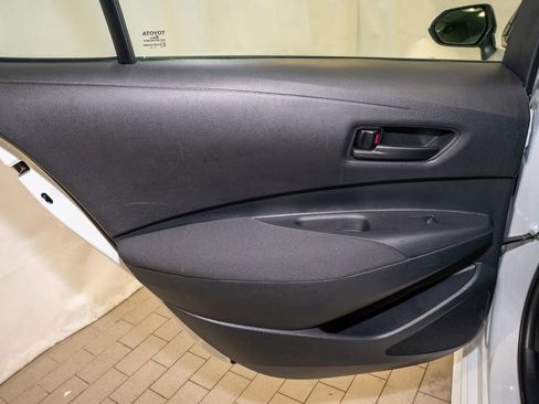 Used 2024 Toyota Corolla LE image 9