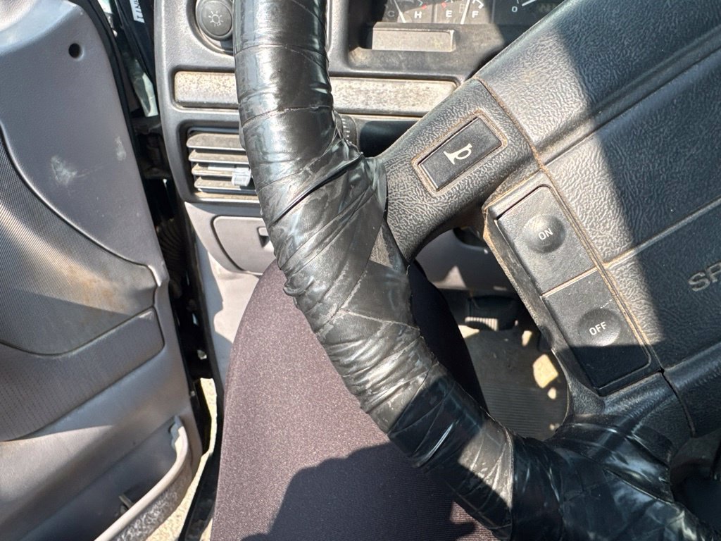 Used 1995 Ford F150 4x4 Regular Cab image 14