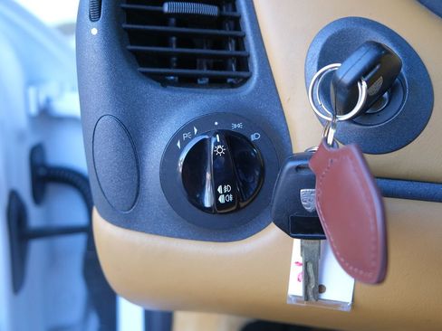 Used 1999 Porsche 911 Carrera image 13