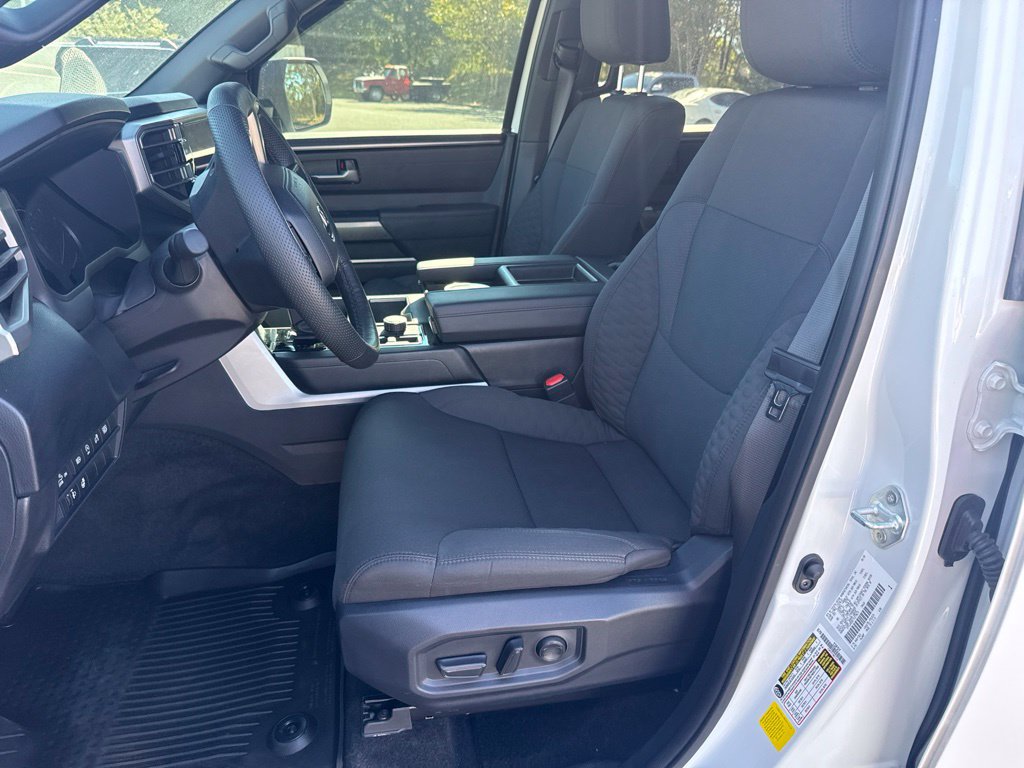 Used 2026 Toyota Tundra SR5 w/ TRD Off-Road Package AWD/4WD image 12