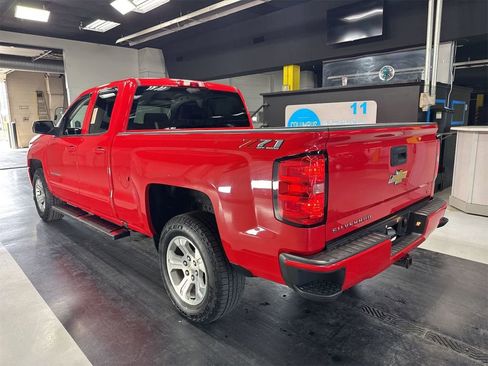 Used 2018 Chevrolet Silverado 1500 LT AWD/4WD image 5