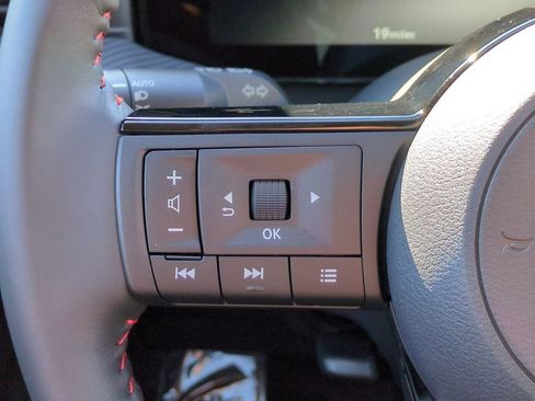 New 2026 Nissan Kicks SR image 18