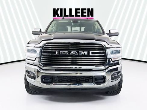 Used 2022 RAM 2500 Laramie AWD/4WD image 2