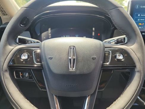 Certified 2025 Lincoln Corsair FWD image 18