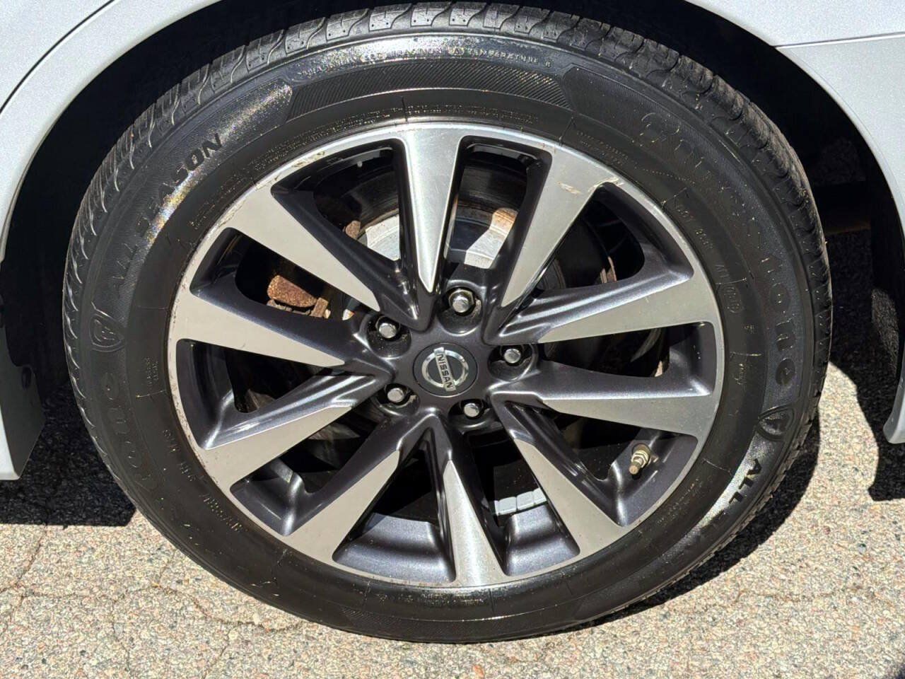 Used 2017 Nissan Altima 2.5 SV FWD image 6