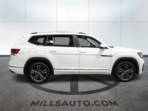 Used 2022 Volkswagen Atlas SEL R-Line image 10