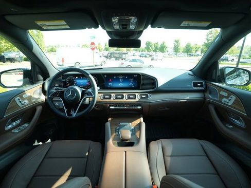 Certified 2025 Mercedes-Benz GLE 350 4MATIC image 16