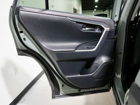 Used 2019 Toyota RAV4 Adventure image 28