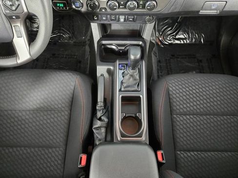 Used 2023 Toyota Tacoma SR5 AWD/4WD image 24