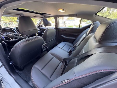 New 2026 Nissan Altima 2.5 SR w/ SR Premium Package FWD image 20