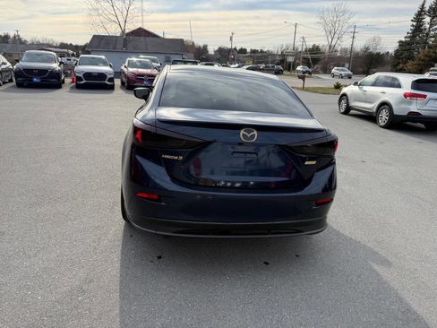 Used 2018 MAZDA MAZDA3 Touring image 7