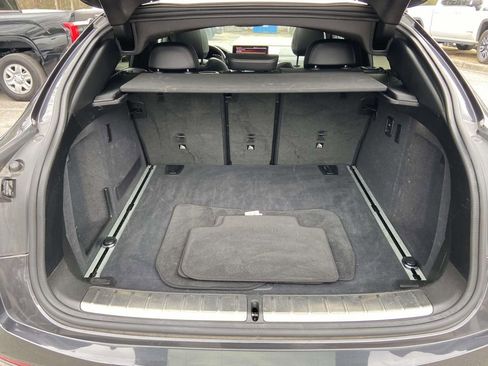 Used 2022 BMW X4 xDrive30i w/ Parking Assistance Package image 9