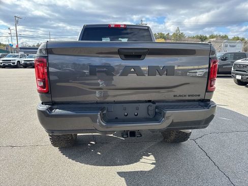 New 2025 RAM 2500 Big Horn AWD/4WD image 4