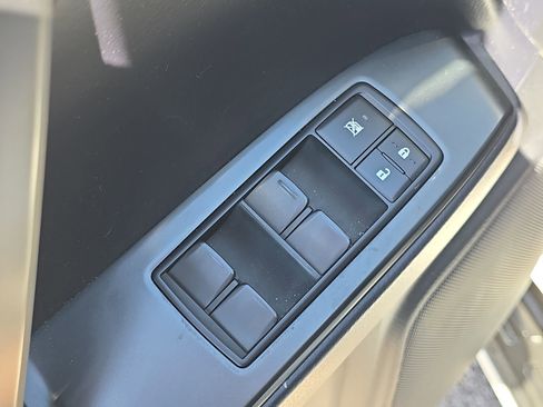 Used 2023 Lexus GX 460 Premium w/ Premium Package image 13