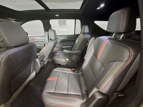 Used 2024 Chevrolet Traverse RS w/ LPO, Floor Liner Package image 27