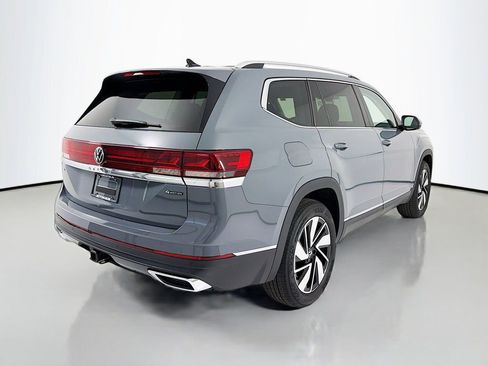 Used 2025 Volkswagen Atlas SEL AWD/4WD image 7