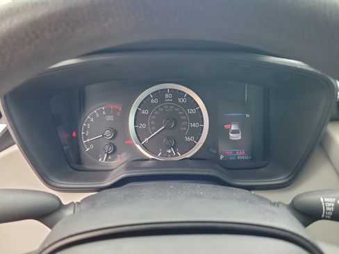 Used 2022 Toyota Corolla LE FWD image 18
