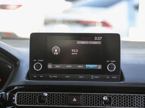 Used 2023 Honda Civic LX image 17