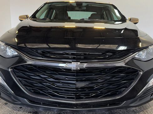 Used 2019 Chevrolet Malibu RS FWD image 2