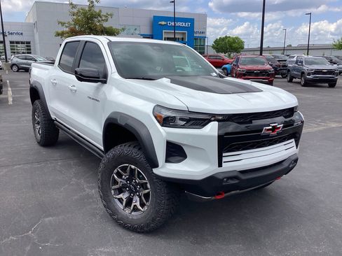New 2026 Chevrolet Colorado ZR2 AWD/4WD image 1