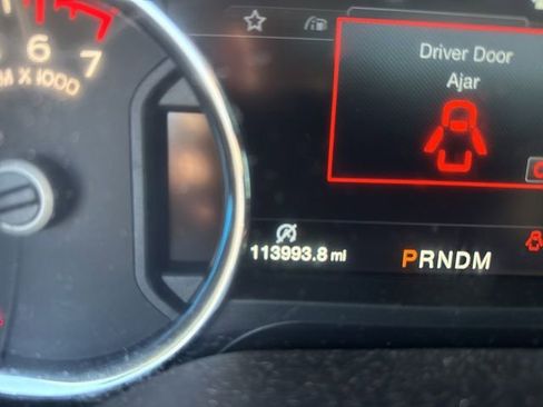 Used 2018 Ford F150 Lariat w/ Equipment Group 502A Luxury image 2