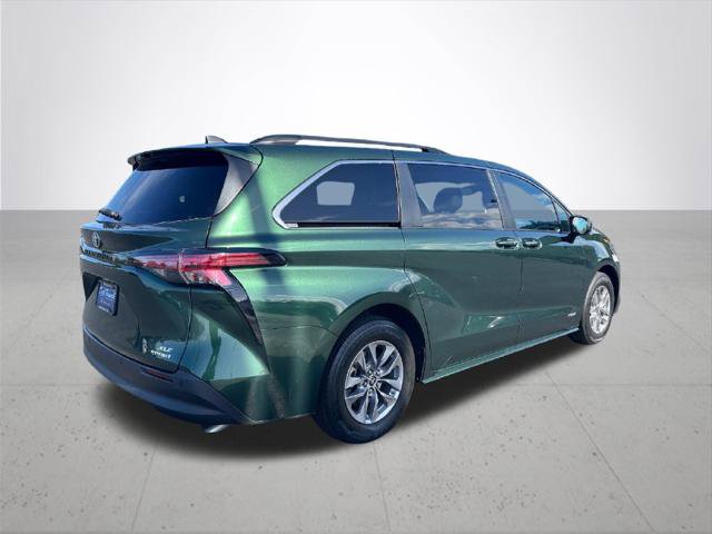 Certified 2021 Toyota Sienna XLE FWD image 7