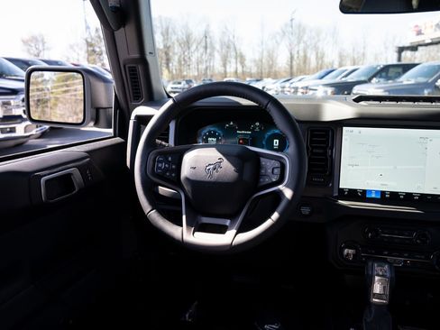 New 2026 Ford Bronco Badlands AWD/4WD image 36