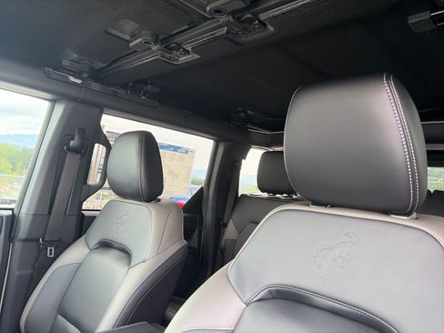 New 2026 Ford Bronco Outer Banks w/ Sasquatch Package AWD/4WD image 8