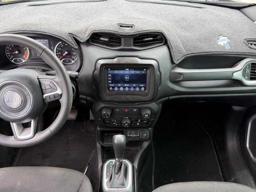 Used 2020 Jeep Renegade Latitude w/ Popular Equipment Group FWD image 17