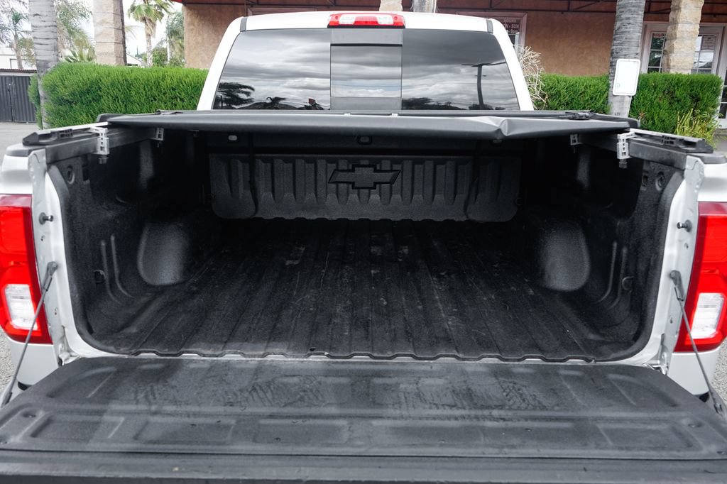 Used 2017 Chevrolet Silverado 1500 LTZ Z71 w/ LTZ Plus Package AWD/4WD image 8